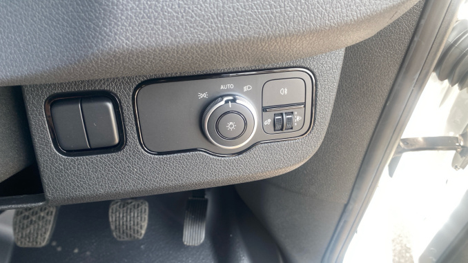 Mercedes-Benz Sprinter 315Cdi L2 Diesel Rwd 3.5t H2 Pro Van 9G-Tronic - Image 29